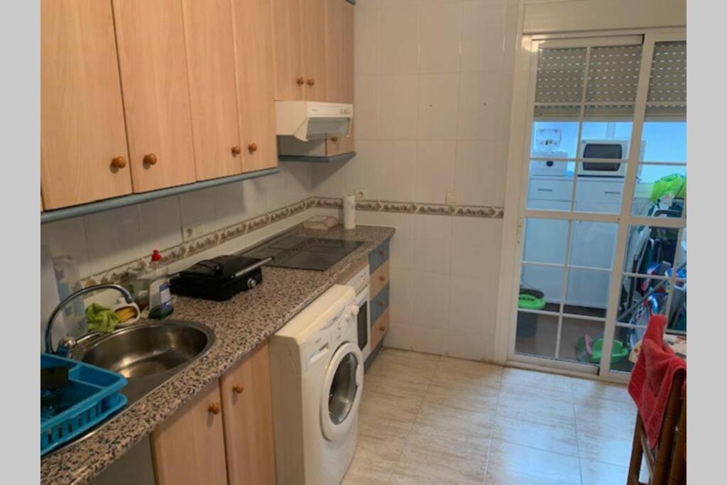 Apartamento 3 Dormitorios En La Playa De Almeria. Roquetas de Mar Exterior photo